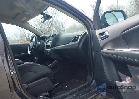 2019 Dodge Journey Se Value Package from USA, damaged, VIN 3C4PDCAB3KT746520